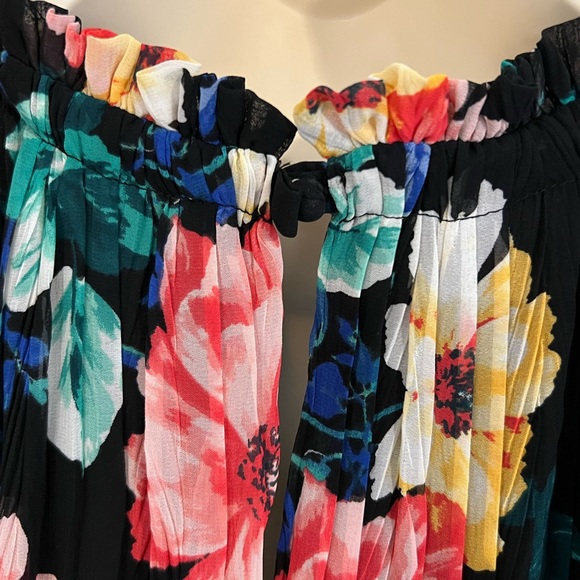 Kensie Halter Dress, Size 12, Never Worn, Black w/ Vibrant Florals - Picture 7 of 16